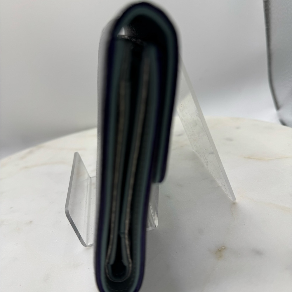 🎁 CHANEL Authentic Midnight Blue Leather Wallet - GIFTS with PURCHASE 🎁 - Picture 3 of 9